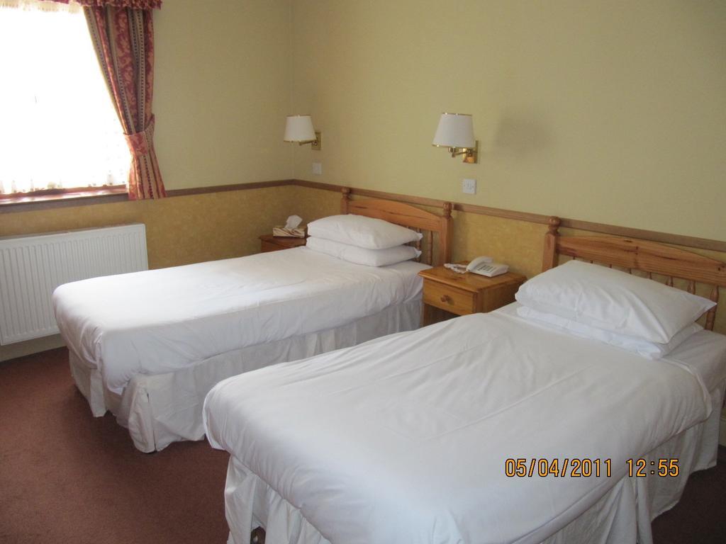 Ness Walk Hotel Inverness Room photo